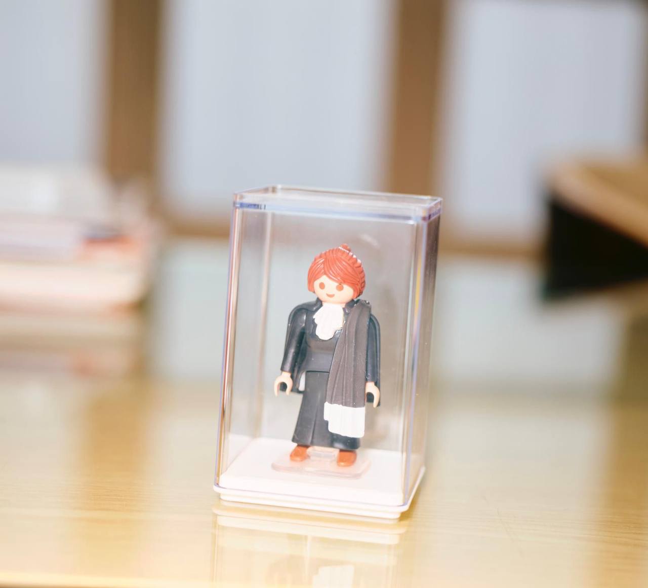 Figurine Playmobil avocate